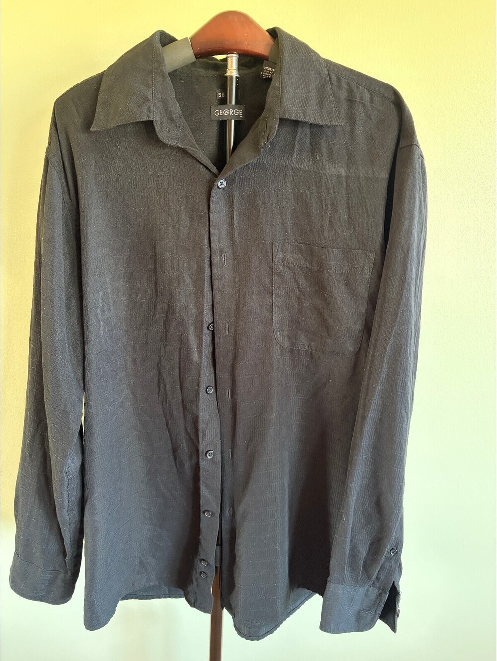 George Men’s Medium Black Textured Long Sleeve Button-Up Shirt Pocket